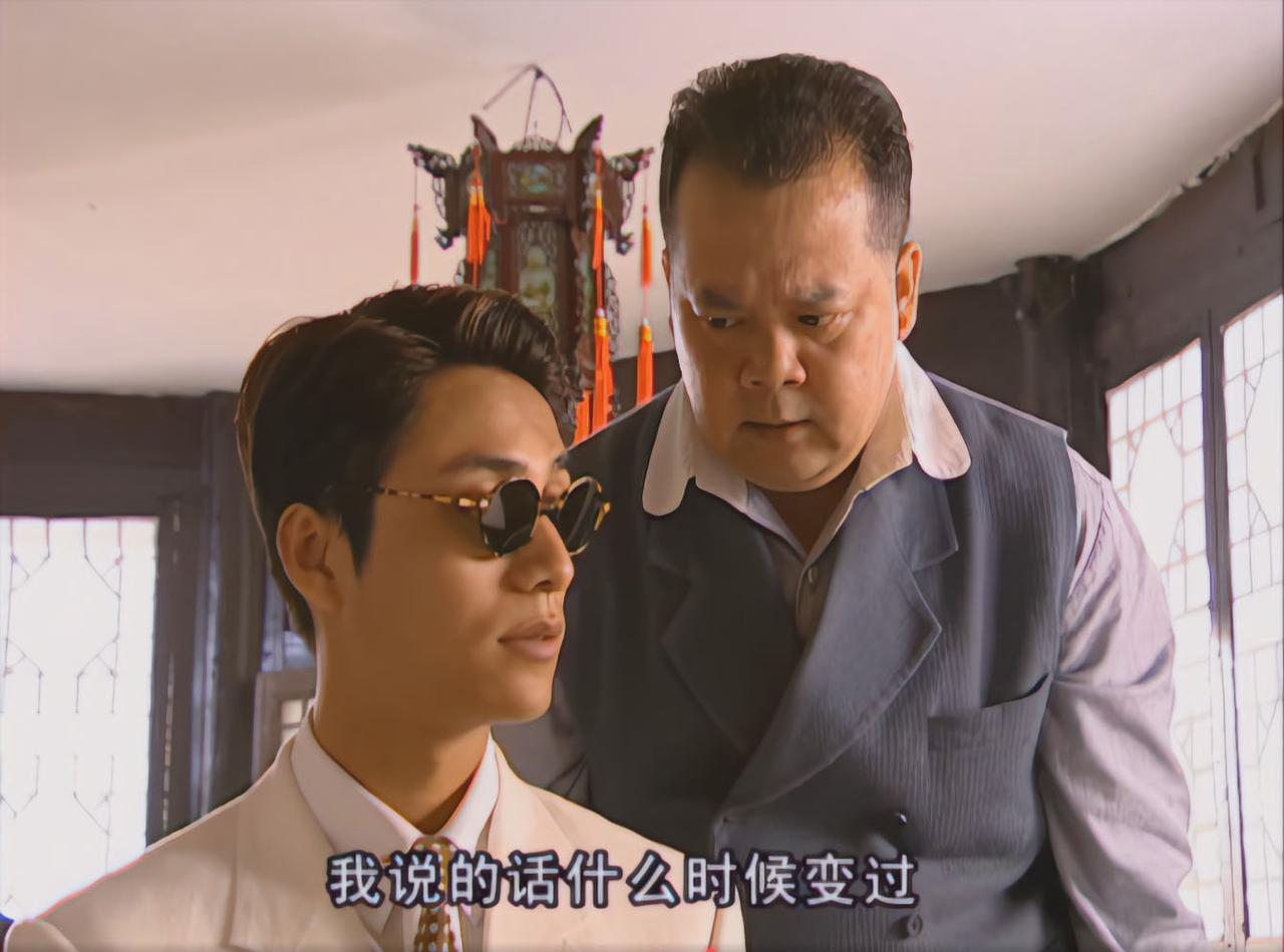 金燕西最爱说“我说的话什么时候变过”，可是爱冷清秋这件事就变了。
#金粉世家#