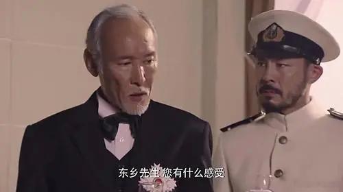日本经过三十年努力，终于研制成功了时光机。有人就建议，说现在平成令和年代生的都是