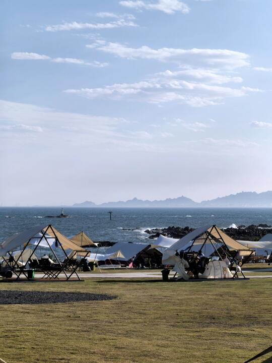 看了黄岛看青岛，看海边的日与夜