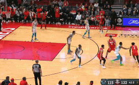 申京“隔扣”华盛顿，助火箭锁定胜局
北京时间11月2日，火箭与黄蜂的比赛还有40