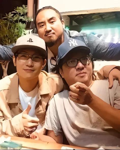 袁惟仁去世一路走好，青春里的好多歌都是你写的 