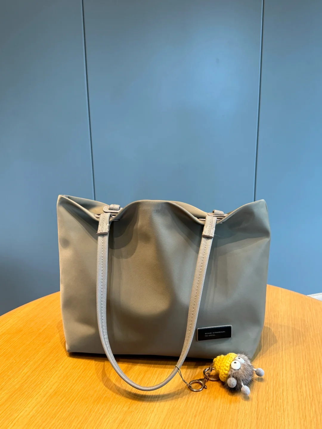 卡其绿小号！！特调的高级感托特包👜