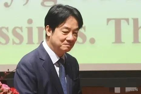 郑丽文访陆硕果累累，大陆给出十项惠台措施的大礼包。然而，民进党当局打死不接受，说