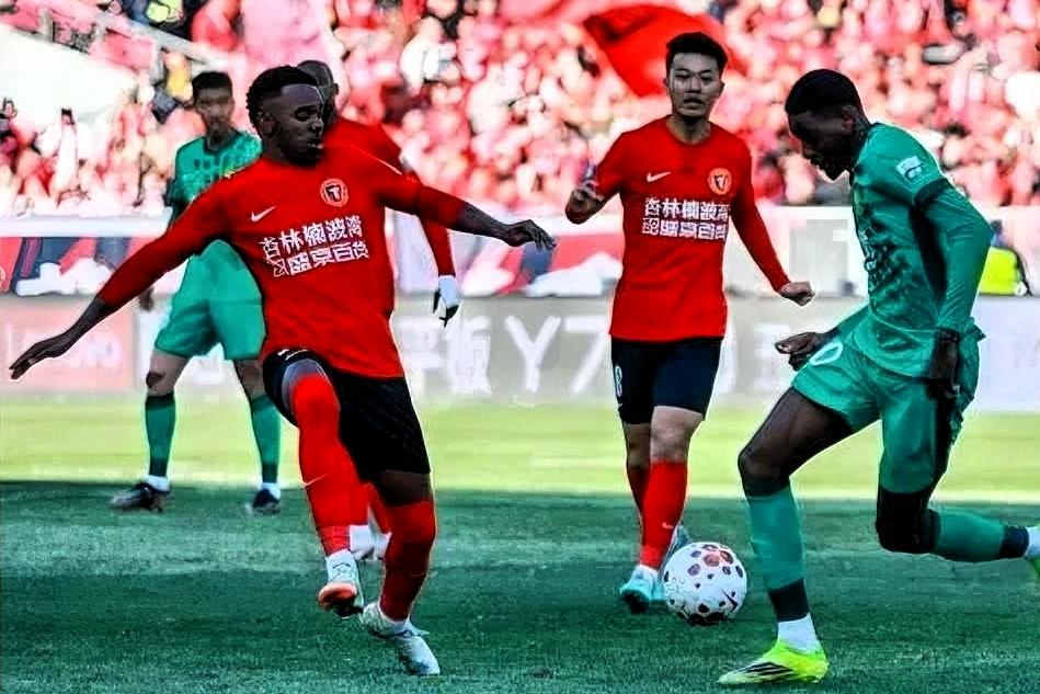 1-2 输给辽宁铁人，属于明显的爆冷。 
 
为什么算爆冷？
 
1. 定位差距