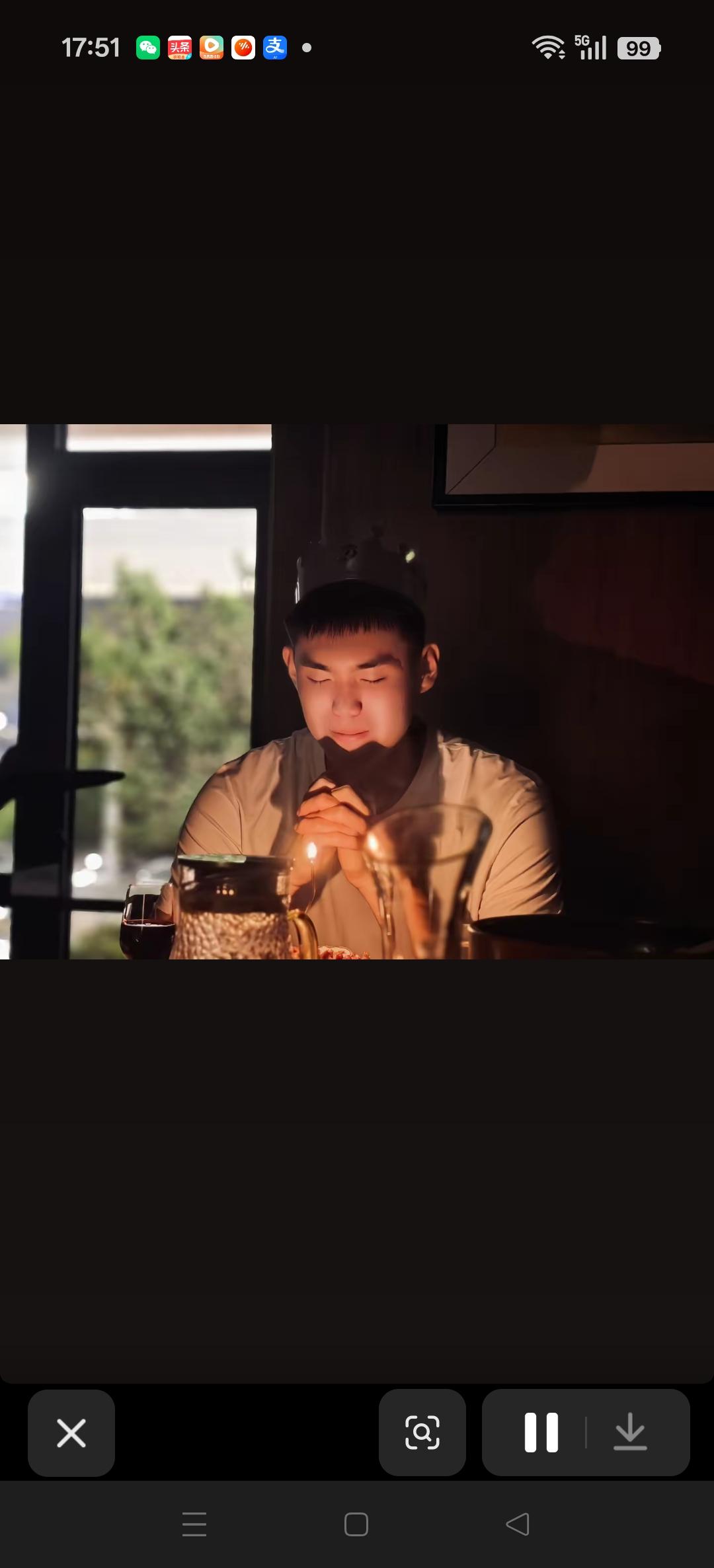 祝黄秋实生日快乐！
好好打球，保证健康，期待你两年后满血归来。[加油][加油][