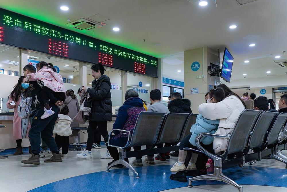 流感季这些重点人群请注意防护北京一企业为罕见病患者提供流感季保障 流感季来袭，儿