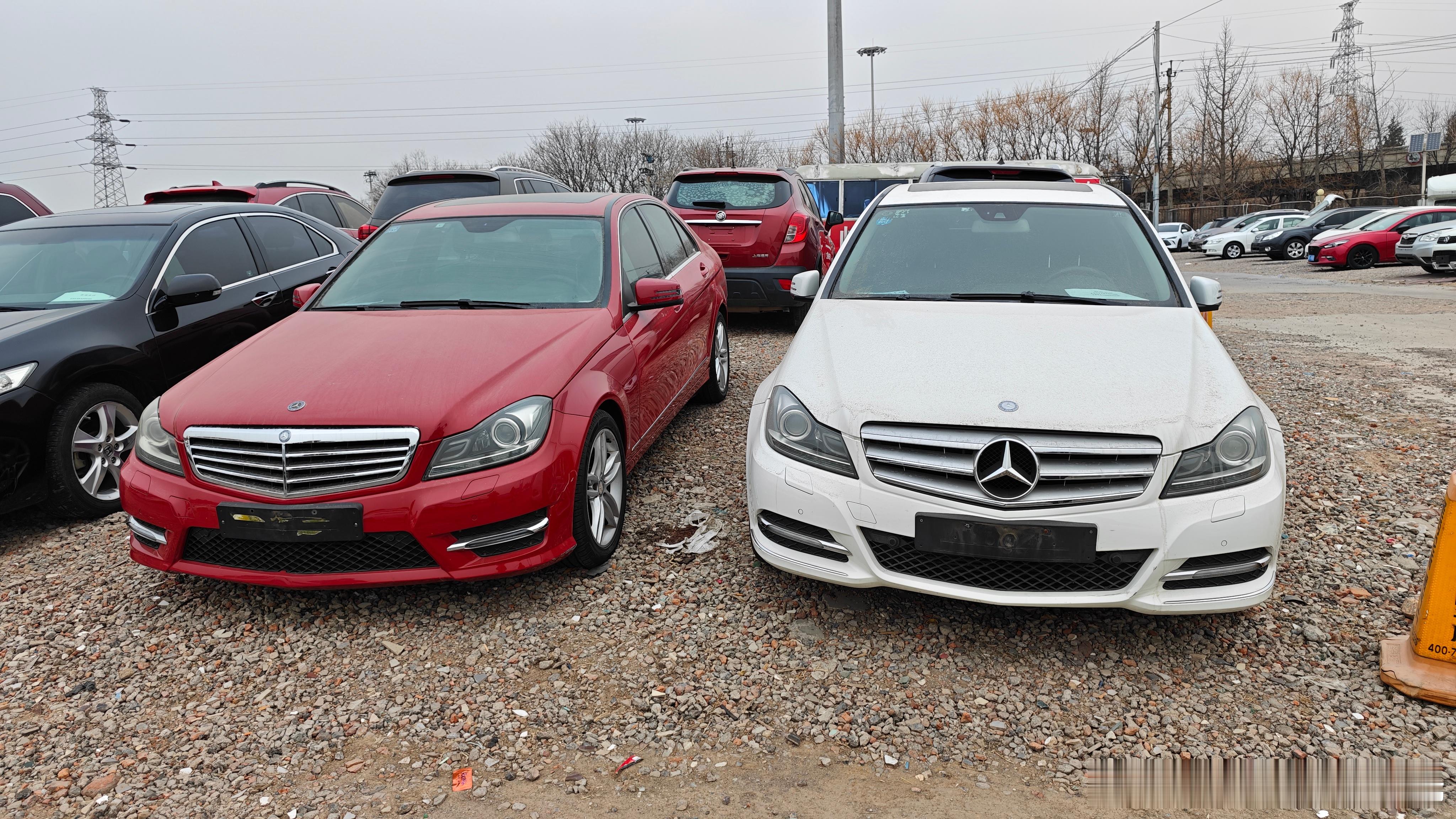 现在这种末期高配W204  C260也就两三万块钱了，真是超高性价比代步神器啊！