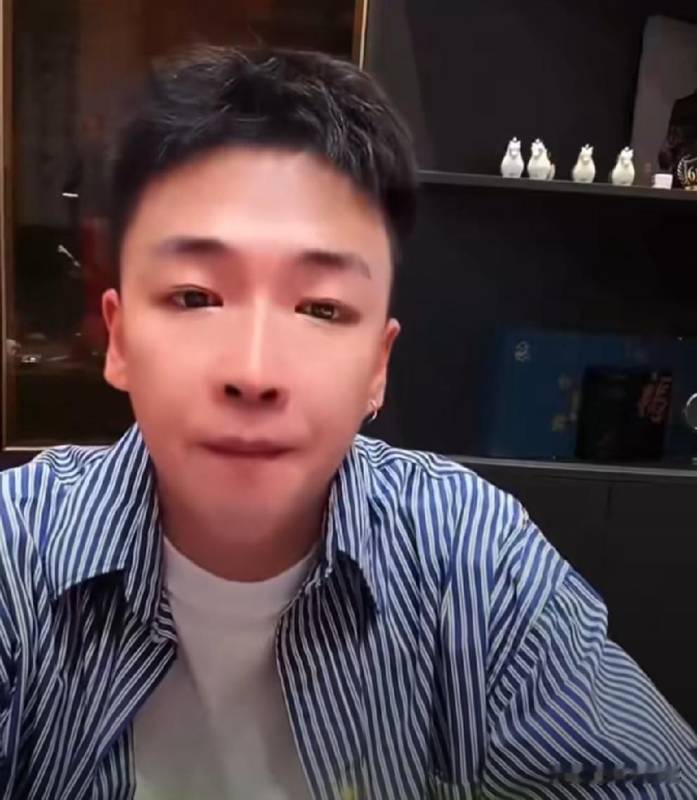 刘一手新歌售卖报价过百万！

           刘一手表示新歌曲在本月中旬就