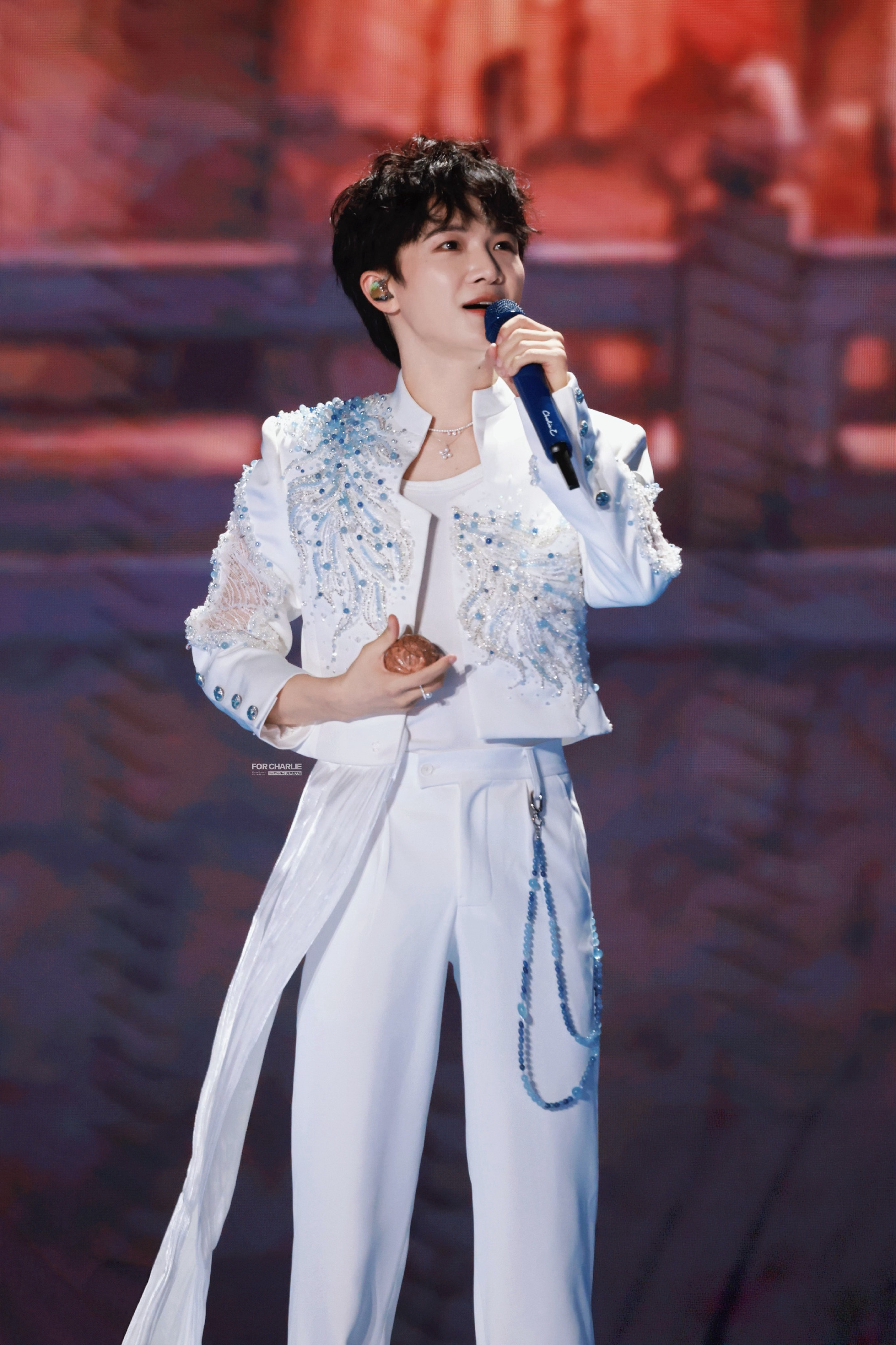 周深2️⃣腾讯音乐由你榜💙周深新歌全世界的雨 一路无人知晓直到我们相遇这一刻 