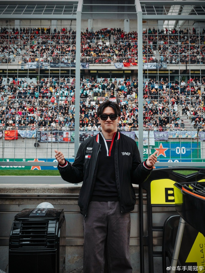 期待明年中国赛的周冠宇周冠宇发博，表态“会努力回来”，强调自己“踏进围场就不想轻