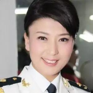 王铎：闫学晶到底怎么了？
又是出来道歉，又是她的母亲也出来说话……还有什么？