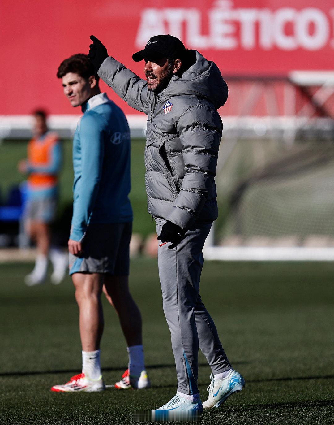 🫵 再加把劲，毕竟这是新年的首个主场比赛🔥 AupaAtleti[超话] ?