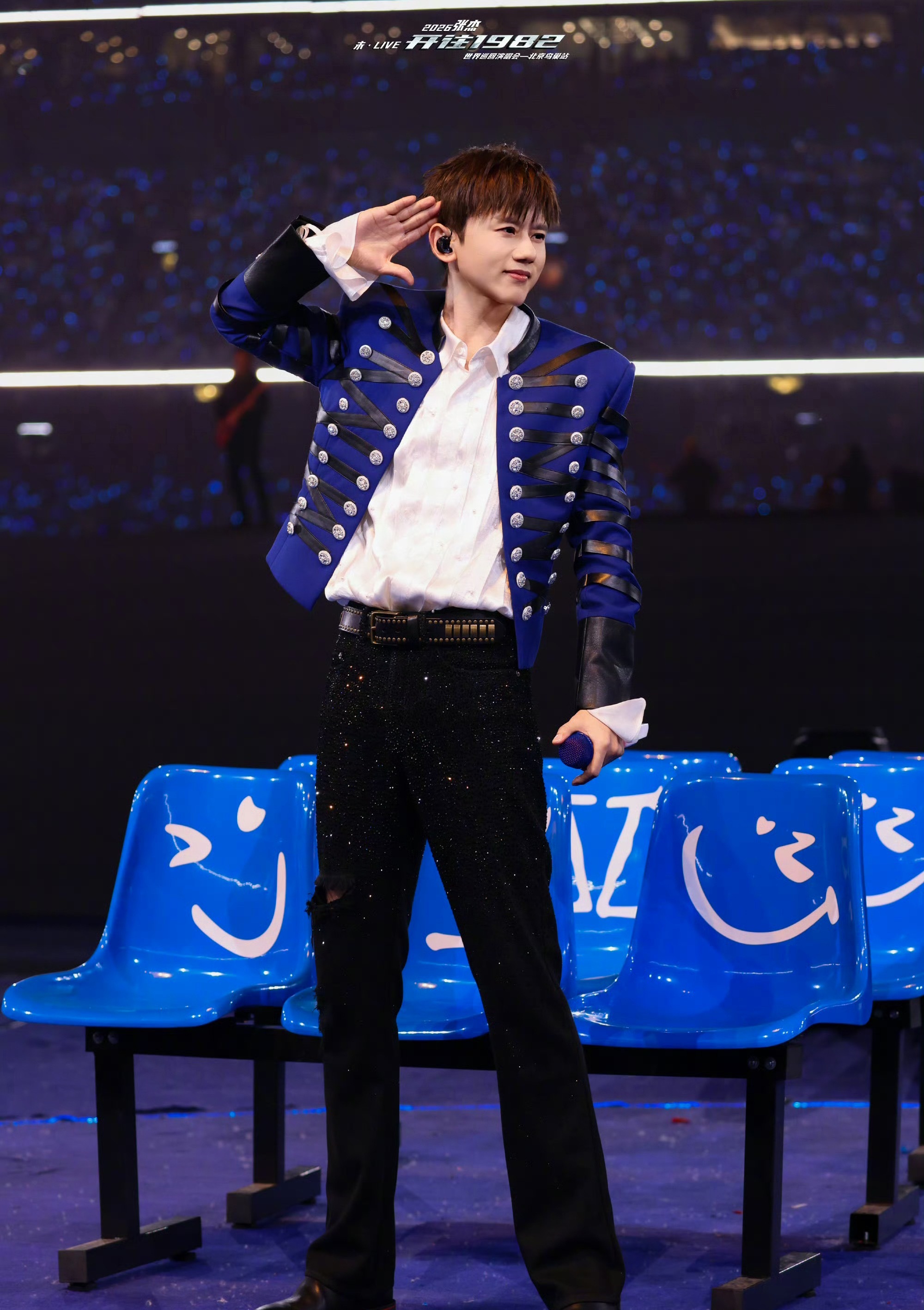 张杰北京鸟巢进度张杰：北京鸟巢进度14/16，自己的记录早已经被打破^_^，“杰