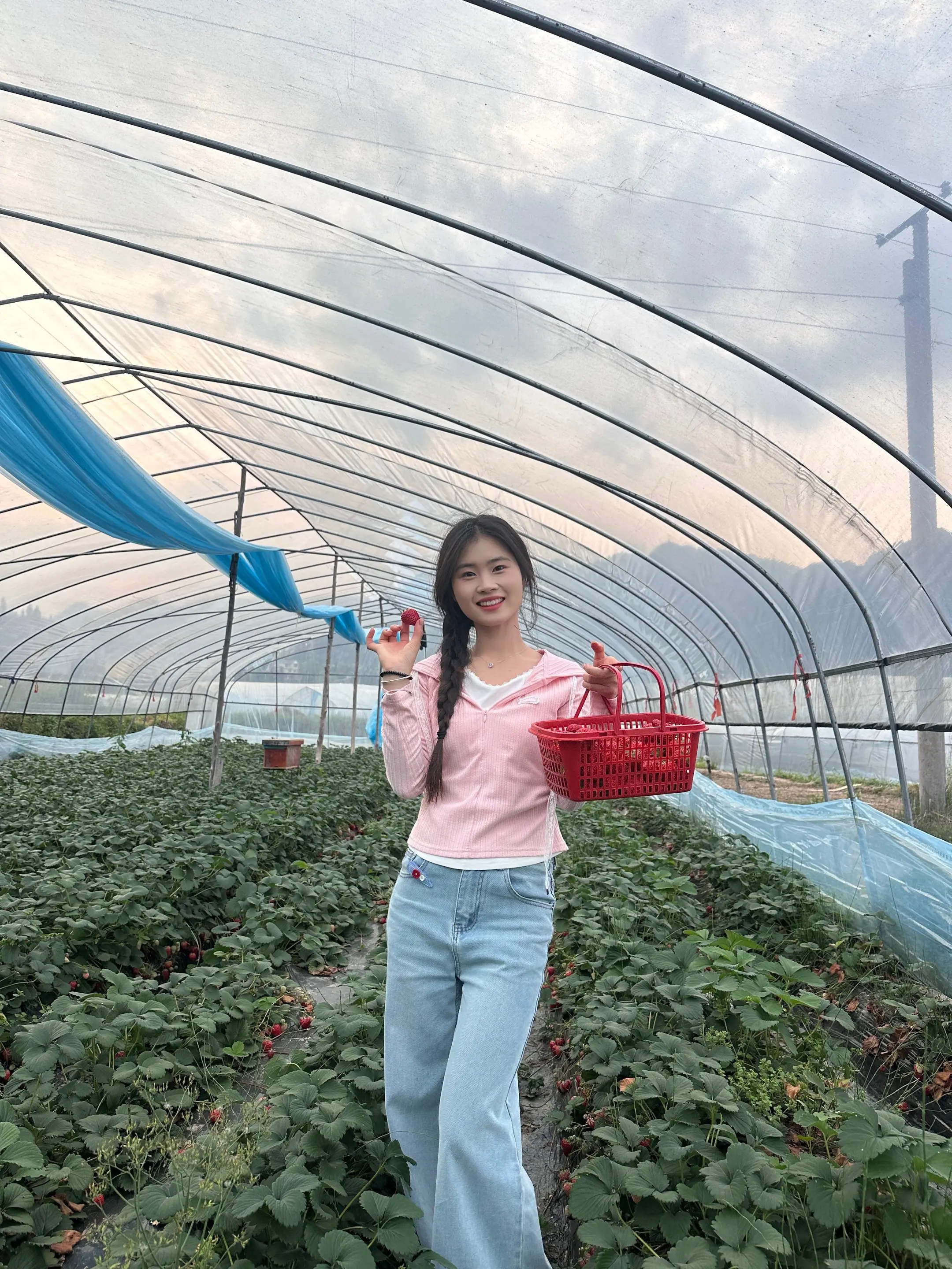 听说02年的马和98年的虎是上等婚配，全网寻 找98年的虎男孩，做不成...