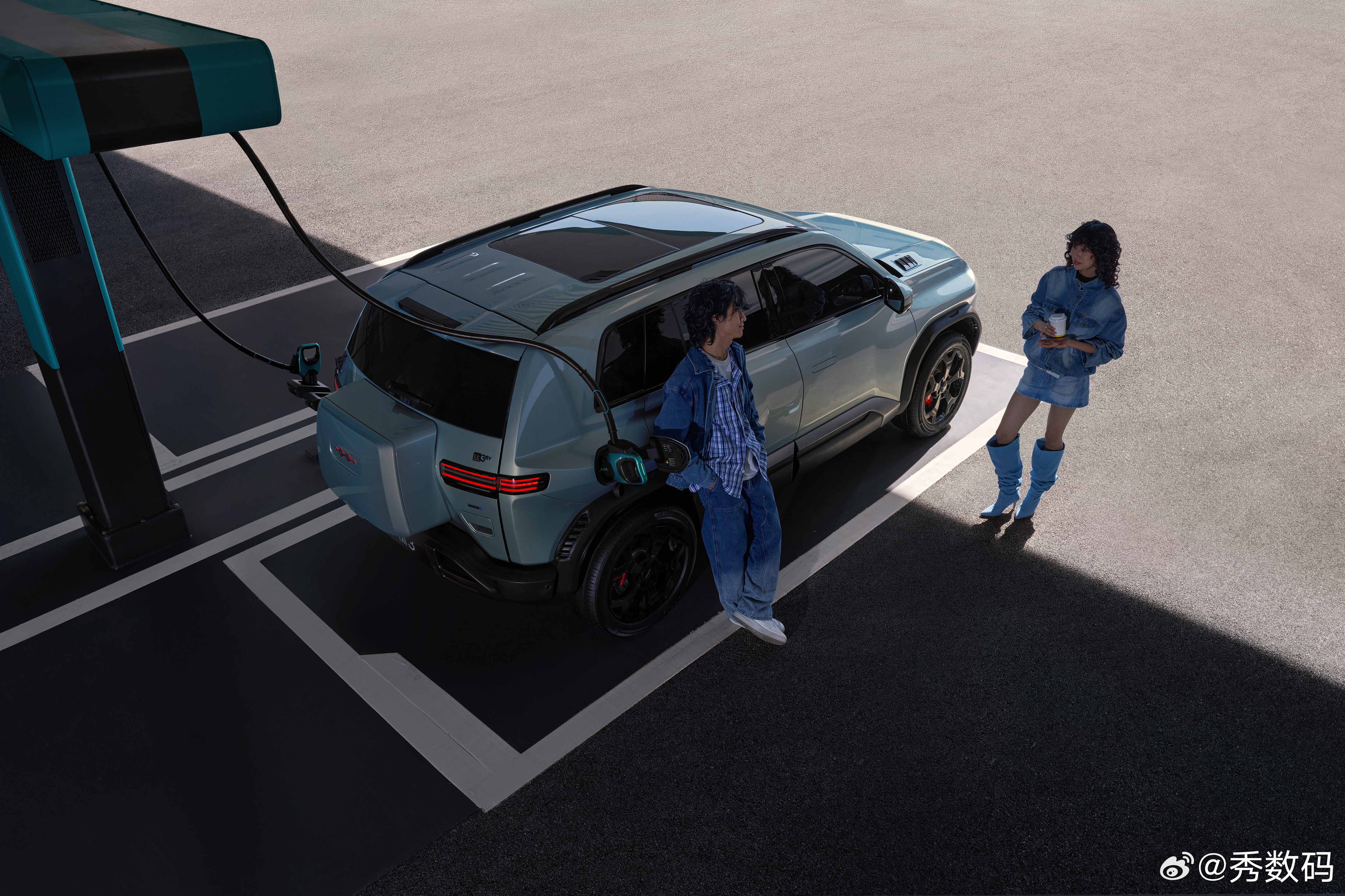 3月13日方程豹钛3闪充版正式上市，620KM后驱、565KM四驱两个版本售价1