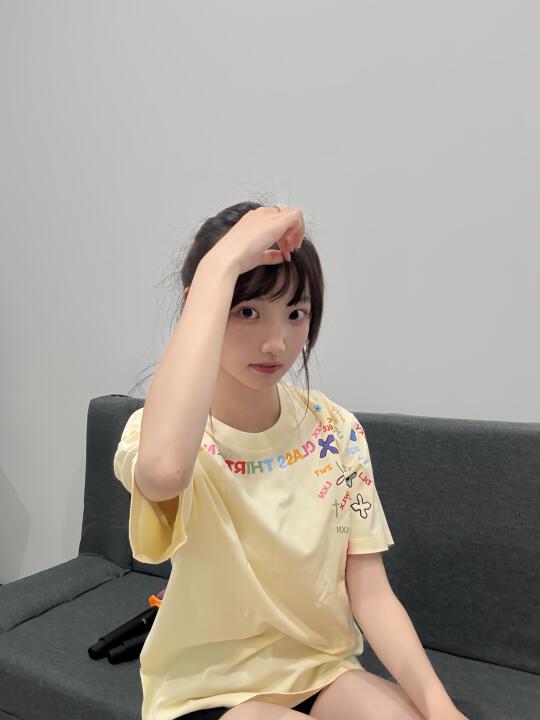 有那么好看的班服进入学校…