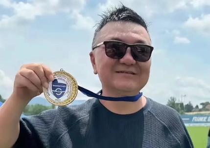 足坛传来好消息，董路获得了意大利官方发放的国际教练证，这个证含金量非常高，并且获