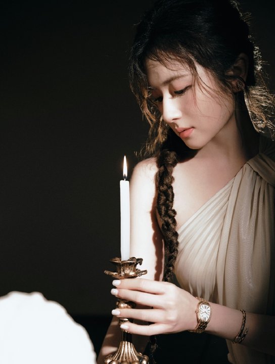 李兰迪雅典娜女神 李兰迪超长麻花辫 李兰迪雅典娜女神真的好美啊 