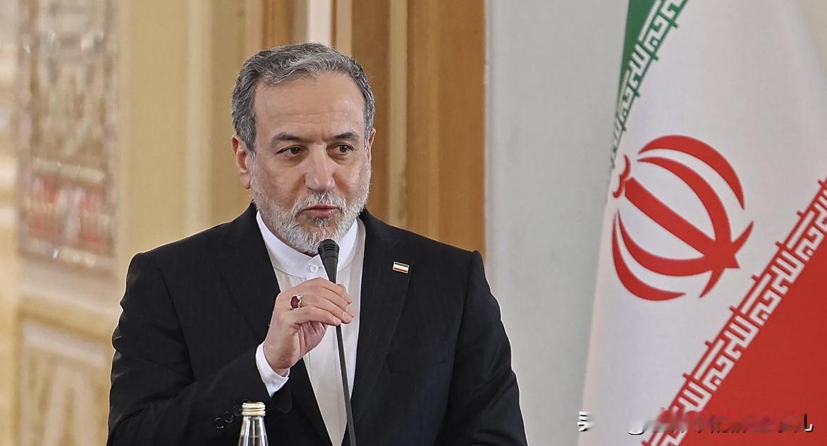 美国和伊朗预计将于周五在伊斯坦布尔会晤，重启核谈判！   伊朗要妥协了吗？
2月