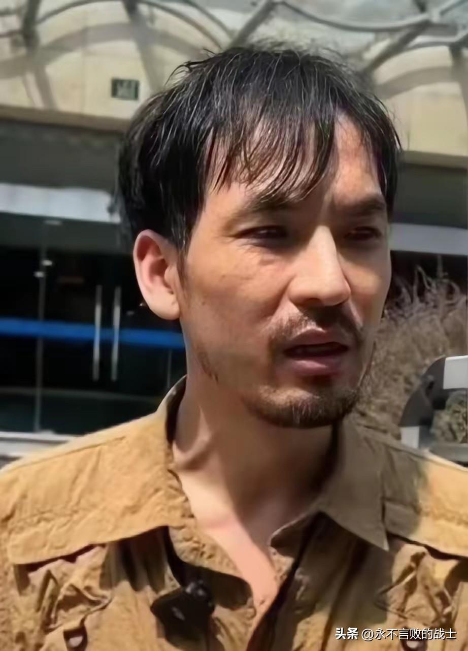打假别变“假打”，赚钱千万别走歪门邪道。

打假网红“铁头”近日被法院判刑8年，