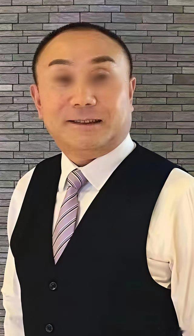 今天惊闻西安一位姓严的服装业千万富商跳楼了，作为一名驰骋商场多年的老总，咋会想不