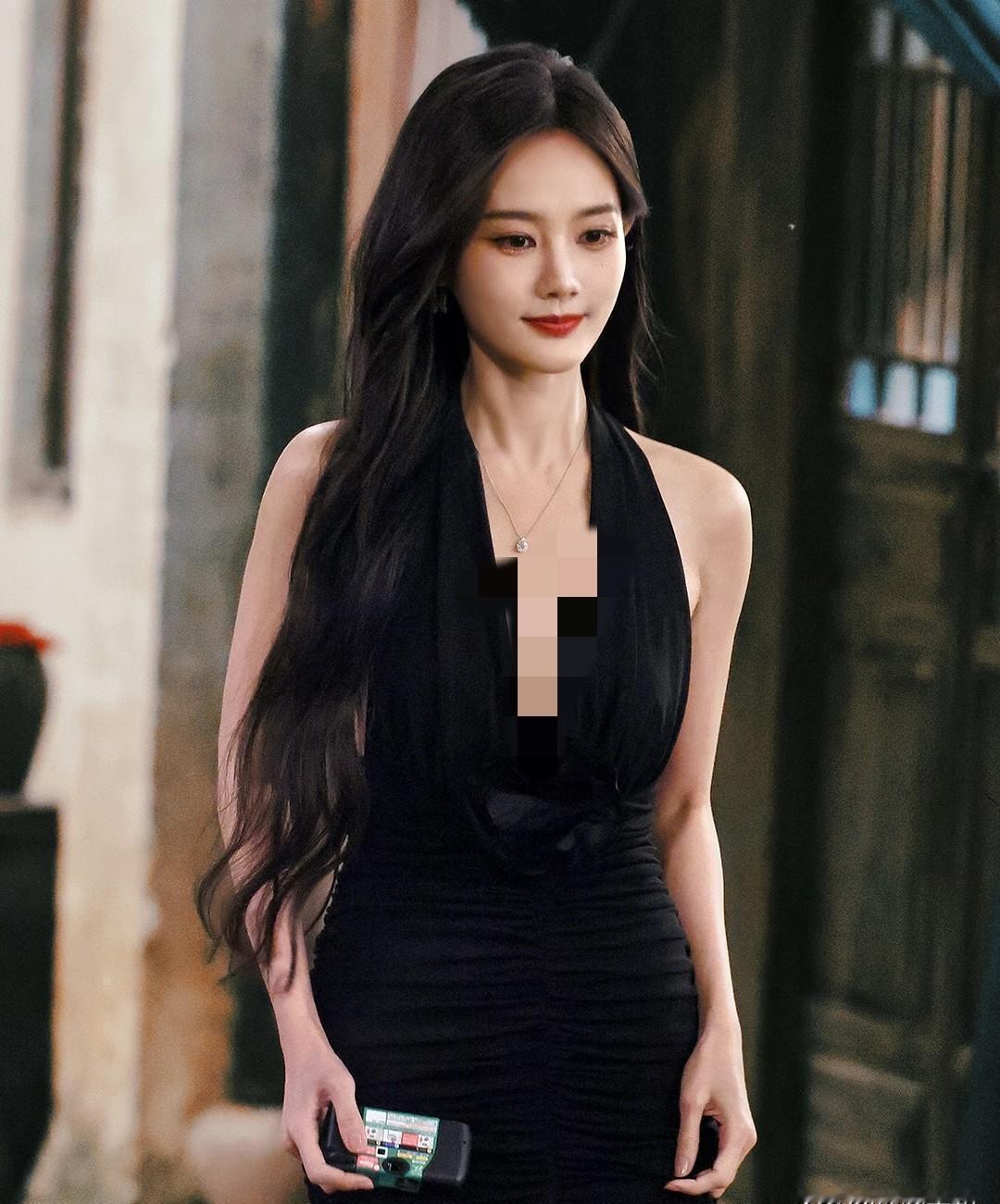 《狂飙》都爆成那样了，李一桐竟然还敢“佛系”躺平？
这简直就是流量时代的“反骨”