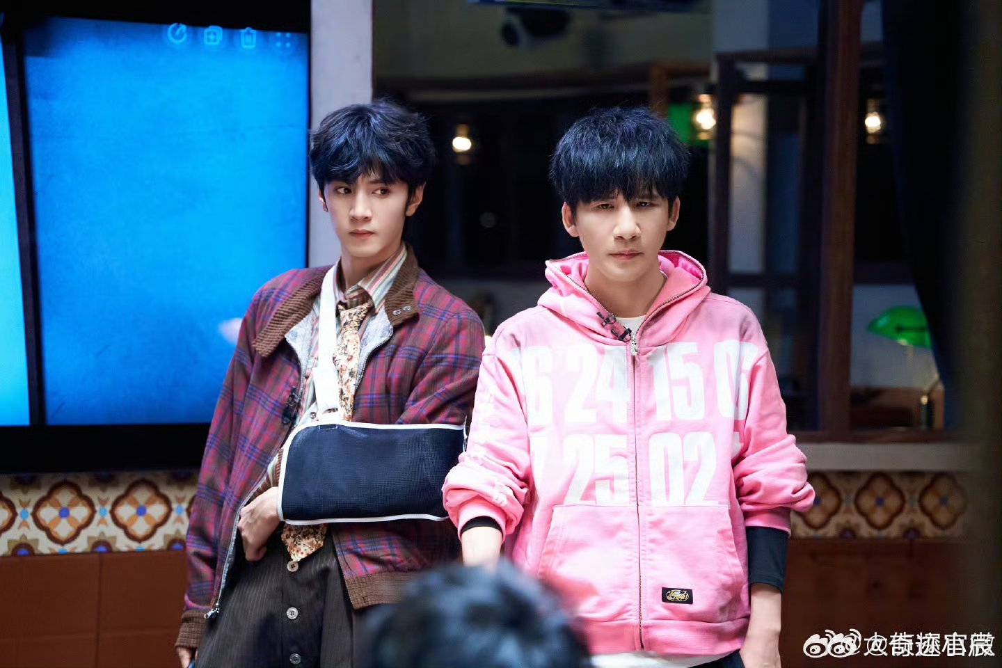 大侦探M2006年3月4日，惊雷划破焰火小区的平静，燃烧身影与离奇尸体拉开迷案序