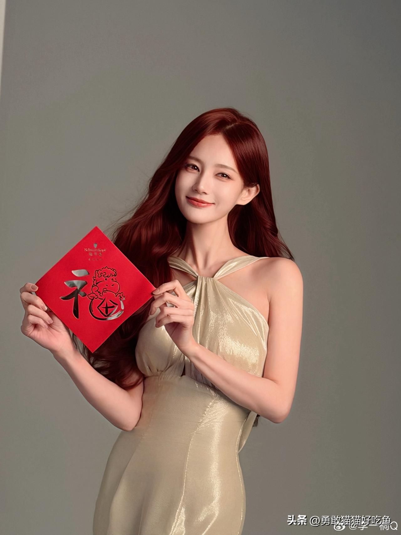 李一桐分享图片