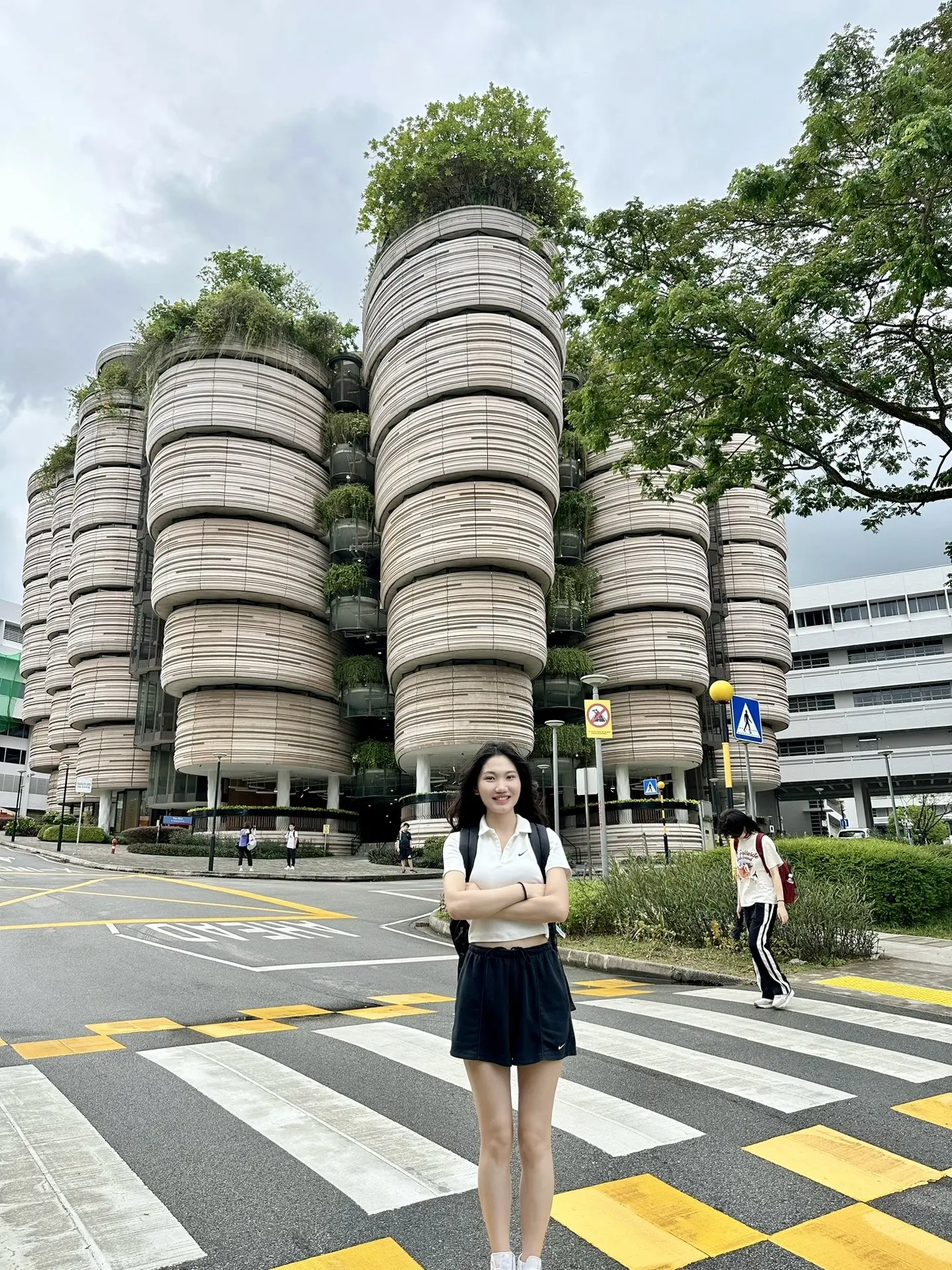 在海外见到亲亲朋友啦。心情像是火箭发射哈哈