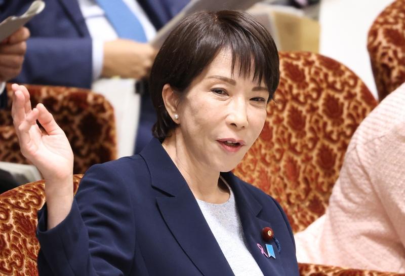 果不其然。
 
日本高市早苗突然表态了。
 
她把涉台话题抬到很高的音量，有分析