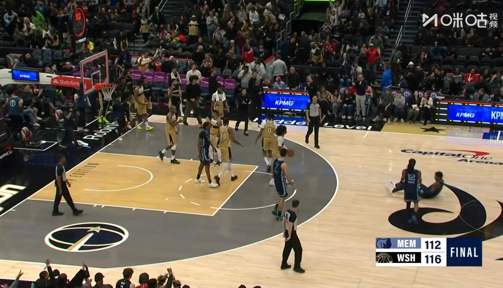 灰熊惜败奇才，错失了与勇士战绩齐平的机会。 