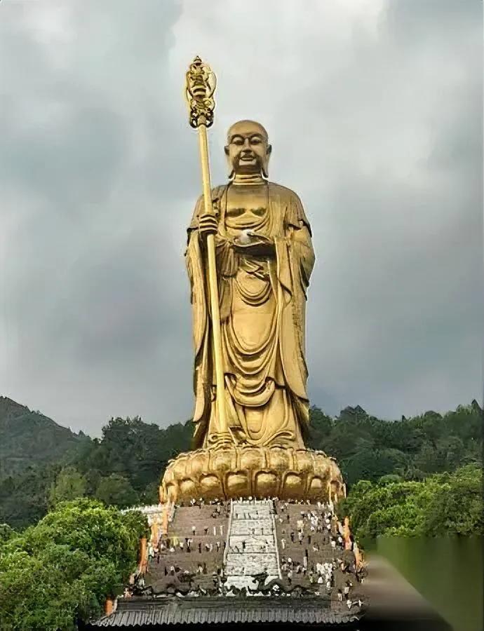 去年许的愿

今年来还愿

你猜全都灵验了吗？

从福建跨越千山万水赶来，一步步
