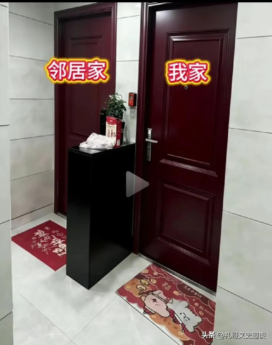 遇到这样不讲理的邻居，该如何相处？邻居在没有打招呼的情况下，在两家中间装了一个鞋