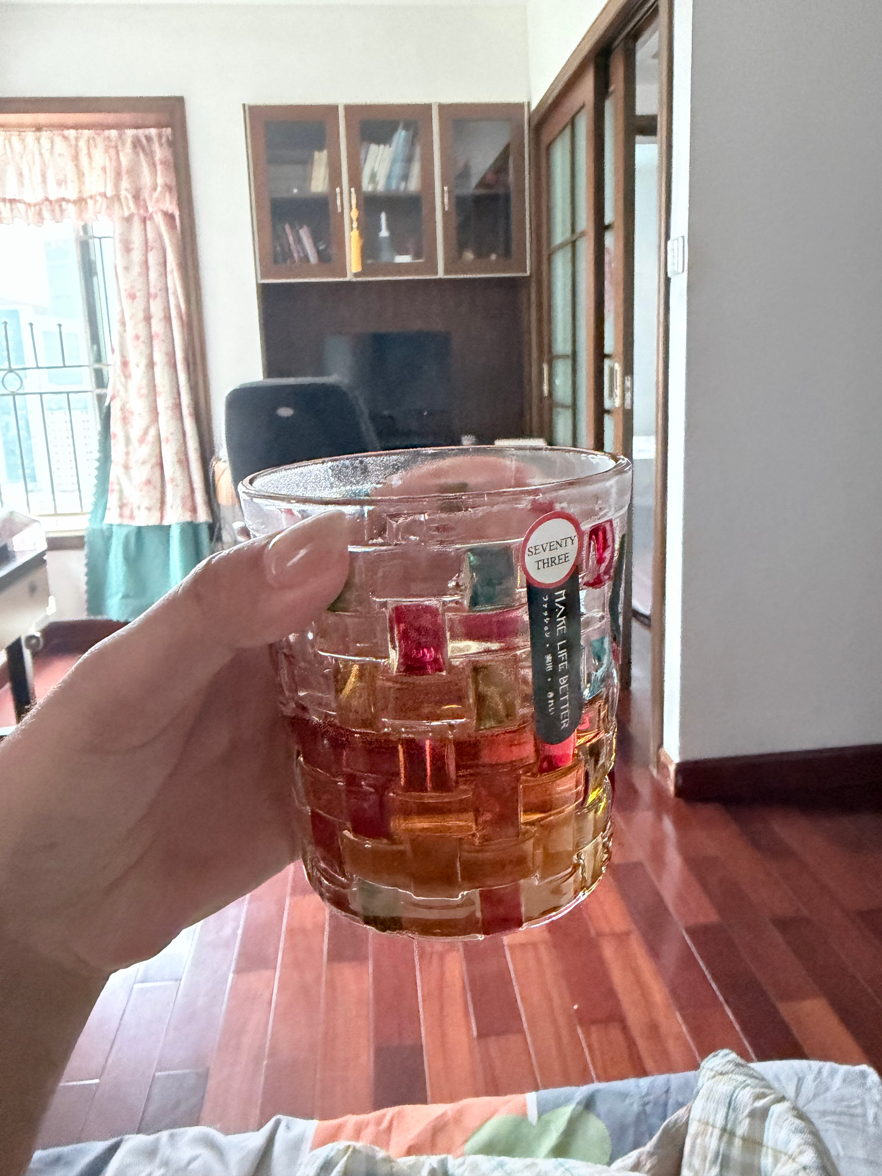 真的好喜欢下暴雨有种回到小时候的暑假的错觉 ​​​