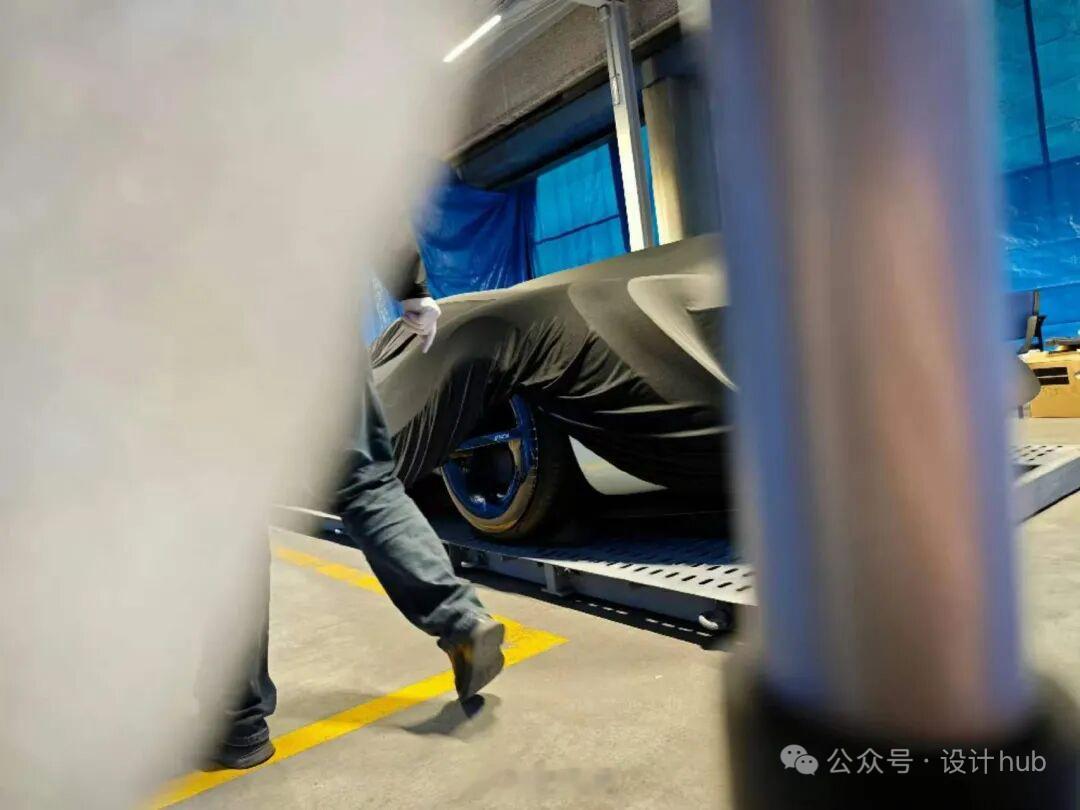 网传小米超跑！？这是啥情况 