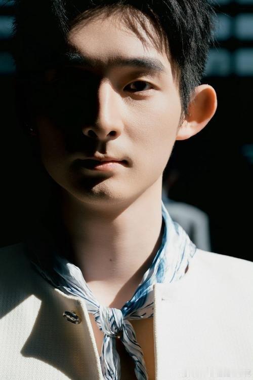 芒果TV  S➕旅游综艺 <花儿与少年8>即将录制，拟邀录制嘉宾:声鸣远扬总冠军