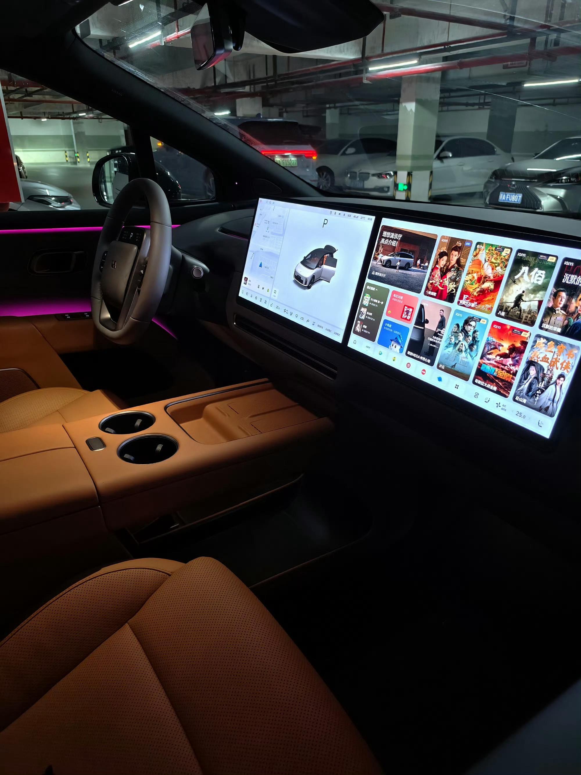 我觉得理想汽车的空间，赋予了更多可能性。就拿理想i6来说，它可以是派对房，可以K