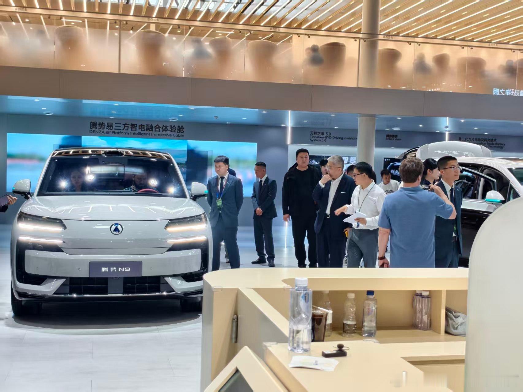 段建军在腾势研究N92026北京车展