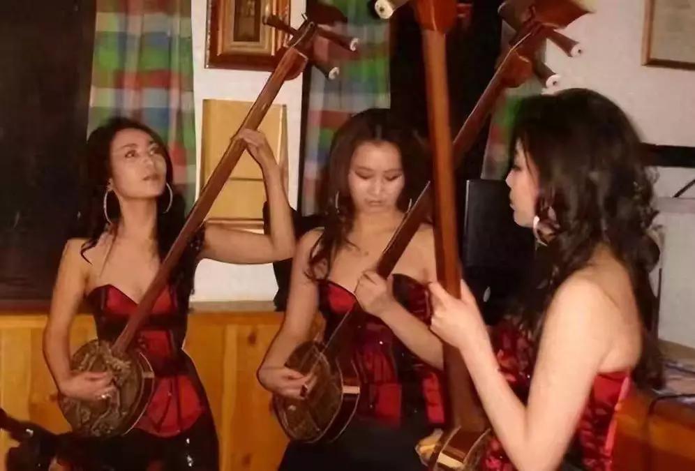 蒙古这个矿产丰富的国家，却成了“性旅游”的后花园，真是令人唏嘘。蒙古国约有1.9