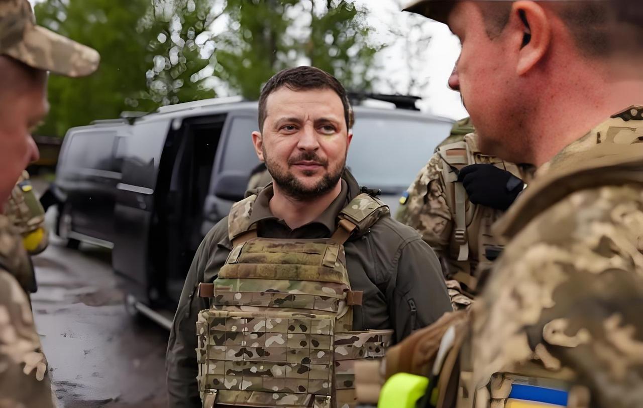 俄媒又在炮制泽连斯基辞职的消息，声称泽连斯基将把权力移交给最高拉达议长斯特凡丘克