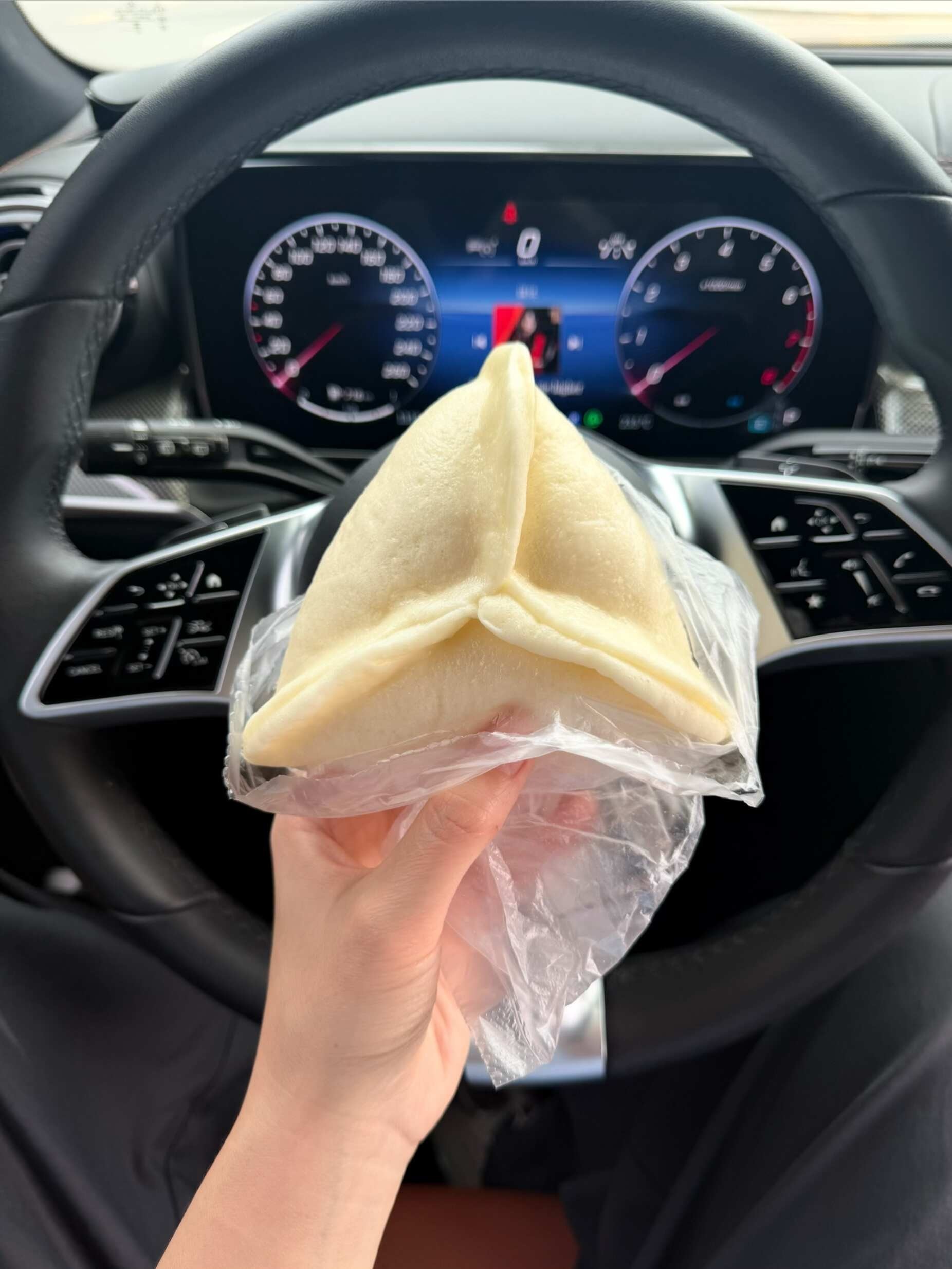 也是开上奔驰了  ​​​