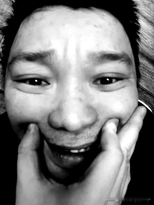 人脸皮厚到极致是什么样的? 脸皮厚到极致，那真是让人开眼界。之前公司有个同事，总