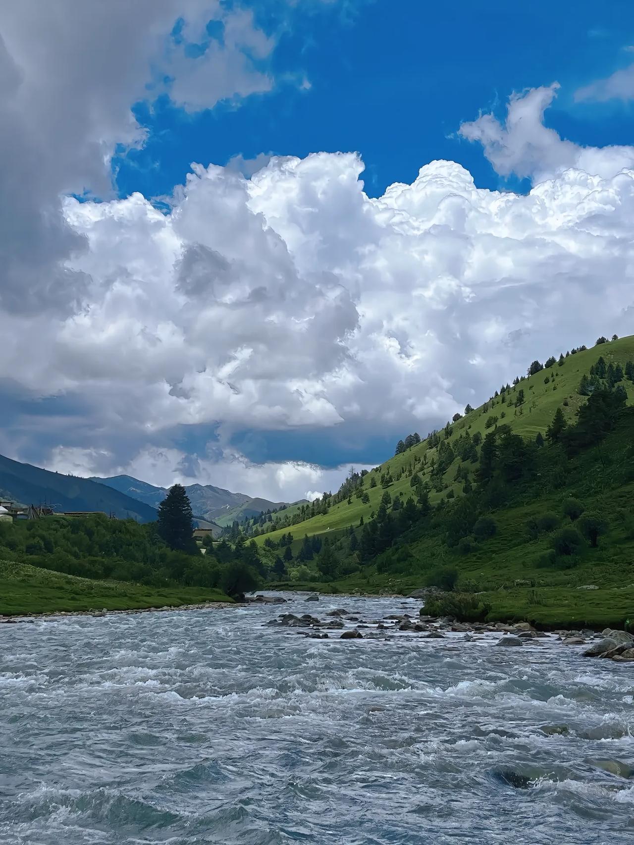 马上就要期中考试了，孩子挺紧张的，其实真没必要。我们做家长的都不会给孩子施压，只