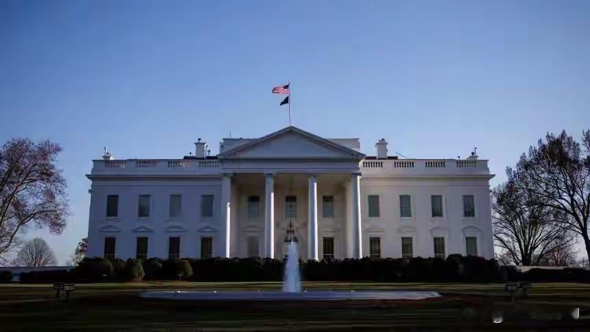 就在黄仁勋、马斯克等一众美国科技界大佬纷纷指陈：中国的人工智能（AI)技术已经赶