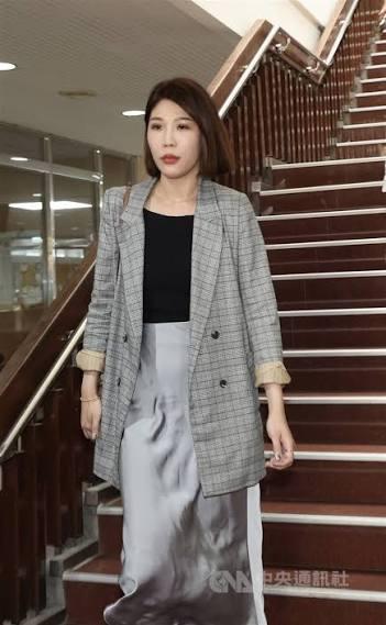 蔡正元影射李正皓女友陪睡 新北市府调查认定性骚成立最高开罚10万
亲绿名嘴李正皓
