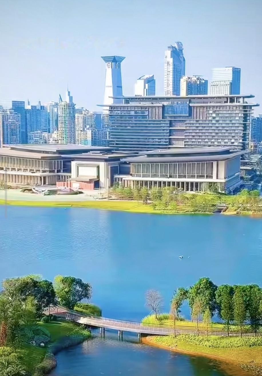 深圳香蜜湖城市会客厅初见雏形，深圳高颜值城区扑面而来。其中三大公共建筑已经建成，