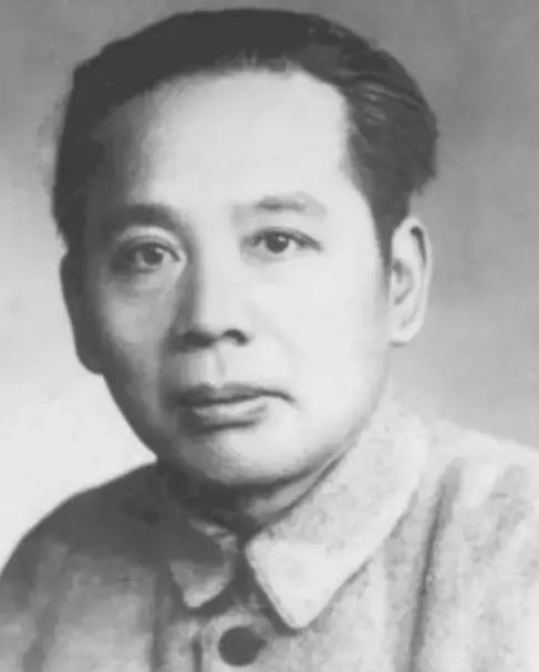 1939年，张恨水日子，穷得连烟都买不起了，他的邻居是好友老舍，却不肯开口求助，