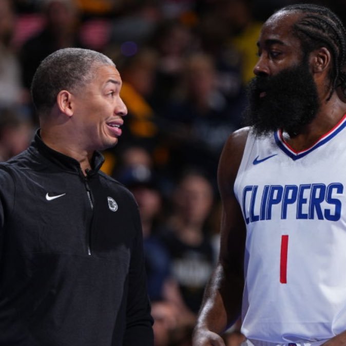 完形填空：不是老鹰不给机会，实在是… 最后一节除了登哥也是没有其他进攻能力了，卢