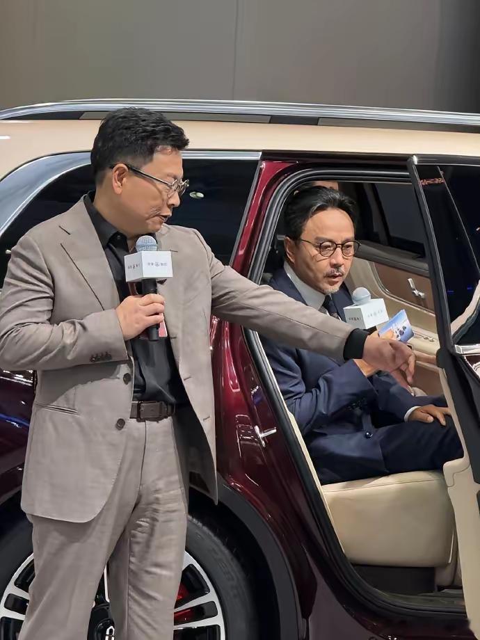 我就知道，主持人汪涵这次要被骂了。​​不是因为年纪大，爱忘词，也不是因为没文化，