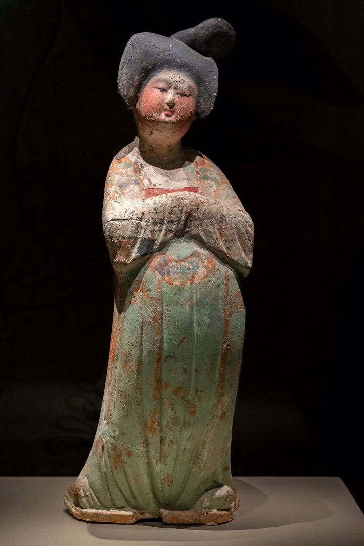 “各人因果，各人承担；各人福报，各人修持。”这世间每个人都有自己的修行路，有人年